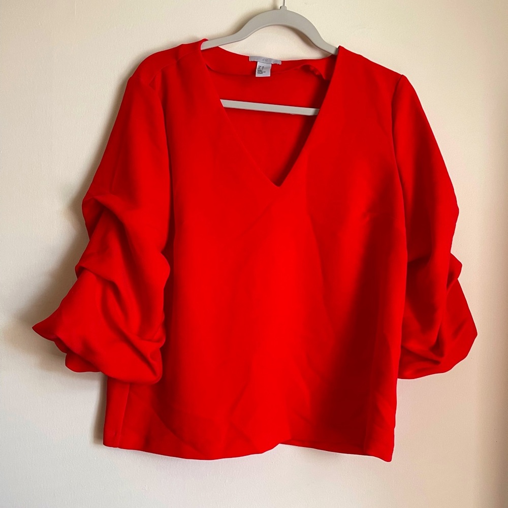 H&M Airy Balloon-sleeved Blouse Red size L